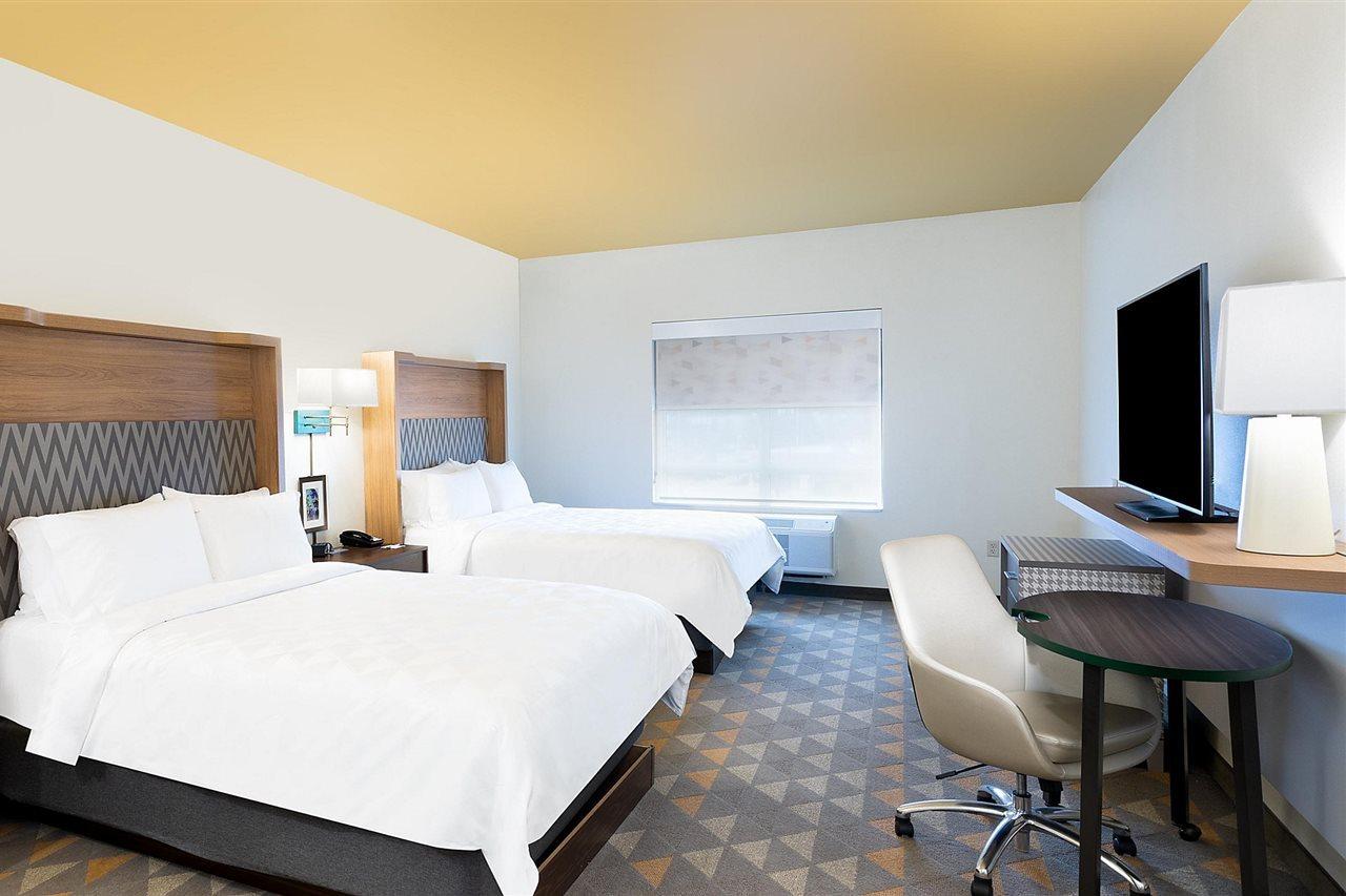 Holiday Inn & Suites Memphis Southeast-Germantown By Ihg Exterior photo